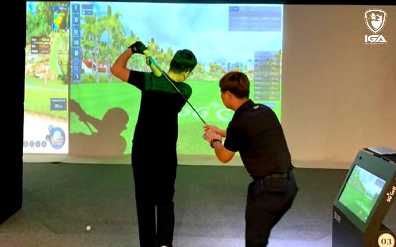 Là học viên đào tạo golfer chuyên nghiệp theo bộ giáo trình từ Hoa Kỳ và Hàn Quốc