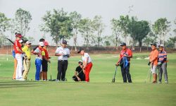 Golfer nên lựa chọn các sân tập chất lượng khi học đánh golf ở TP HCM