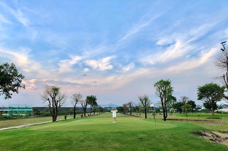 Sân golf Gia Lai Xuân Thủy ở thành phố Pleiku