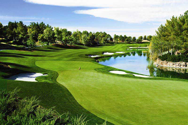 Thiết kế hài hòa với thiên nhiên giúp sân golf dịch vụ Yên Dũng mang đến trải nghiệm tuyệt vời nhất