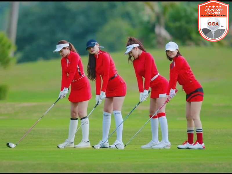 Học viện quan tâm đến lợi ích, sở thích và đam mê của không ít chị em với golf