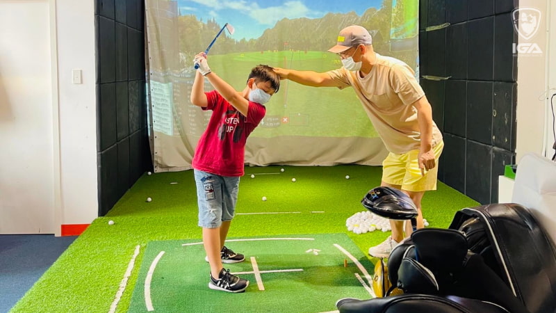 GolfKid hỗ trợ golfer nhí dụng cụ trong suốt quá trình học