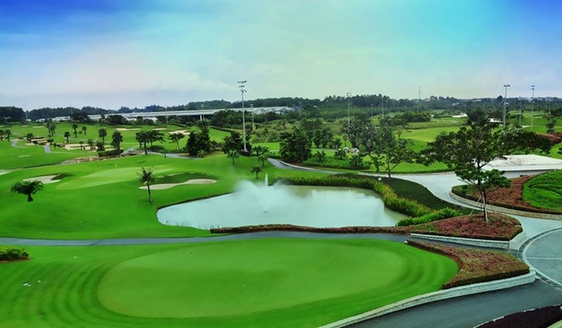 Sân golf miền Nam Phú Mỹ có tổng diện tích là 165 ha