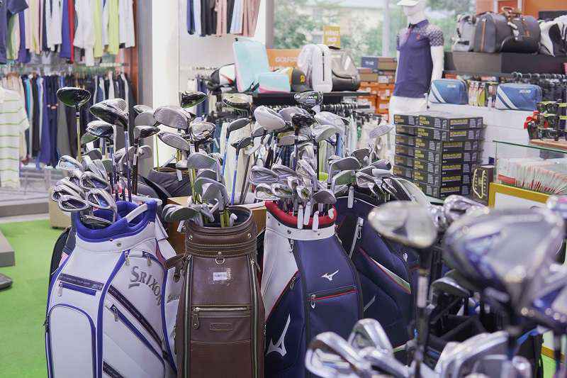 Tại showroom của TGGC có đa dạng các mẫu gậy golf cho golfer lựa chọn
