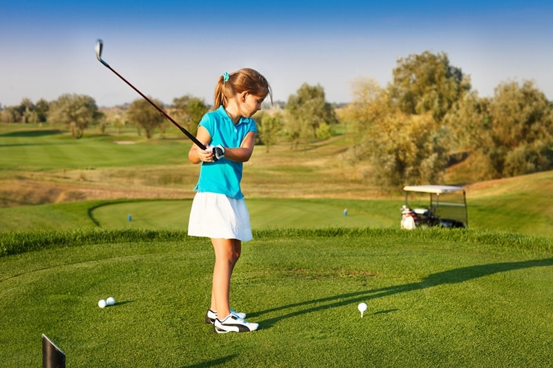 Callaway cũng là nhãn hiệu gậy golf được trẻ nhỏ yêu thích vì trọng lượng nhẹ