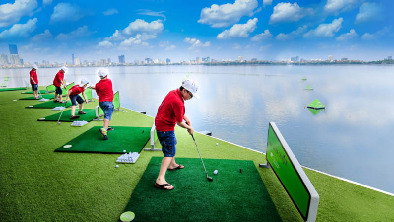Golfer nên đặt trước sân khách sạn Thắng Lợi trước khi đến