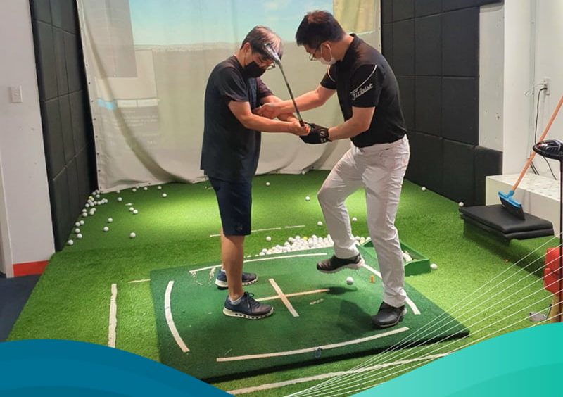 Học đánh golf tại phòng 3D hiện đại được nhiều golfer yêu thích