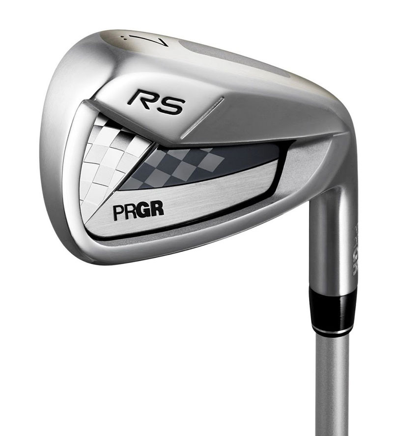 Gậy golf PRGR RS giúp golfer thực hiện cú đánh bóng như mong muốn