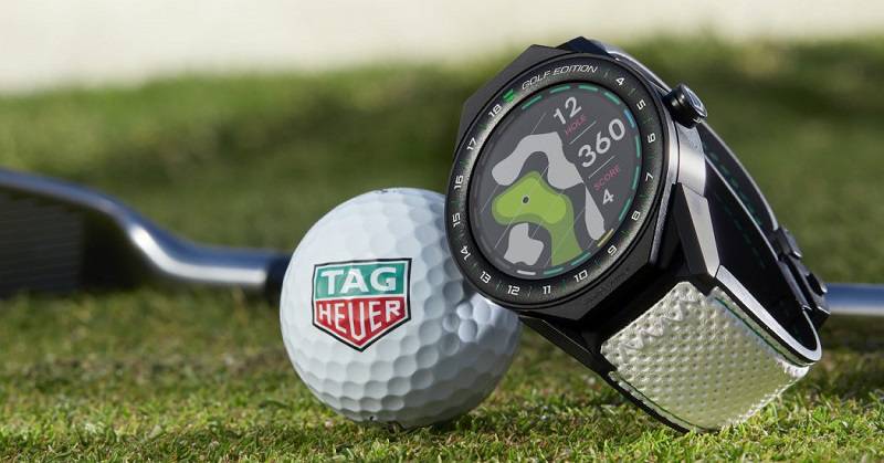 Đồng hồ chuyên dụng được sử dụng để theo dõi thời gian, đo khoảng cách và định vị trên sân golf