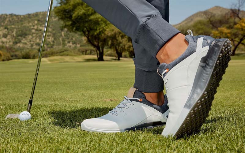 Thiết kế đế giày golf