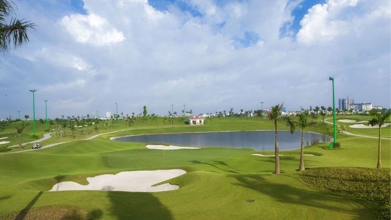Long Biên Golf Course từng được vinh danh “Sân golf được yêu thích nhất” năm 2019