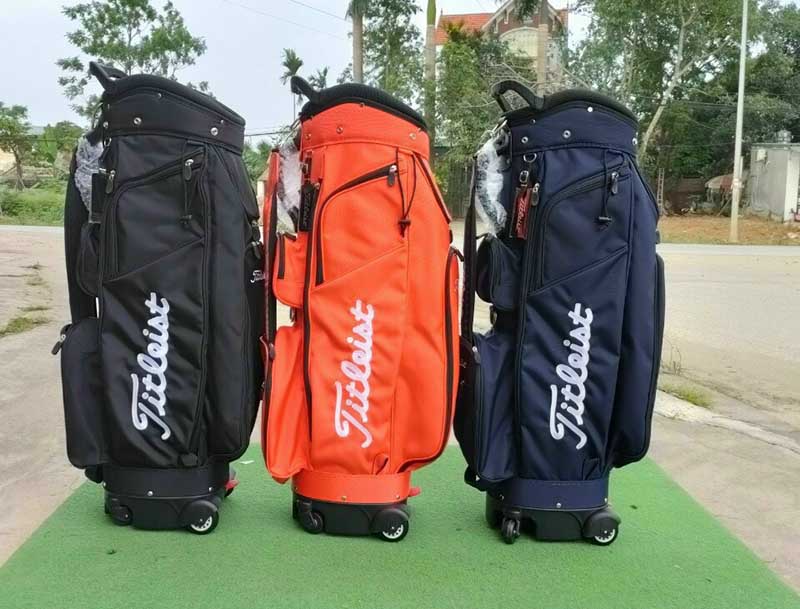 Cart Bag là loại túi đựng gậy gôn tiện lợi, phù hợp với nhiều đối tượng người chơi