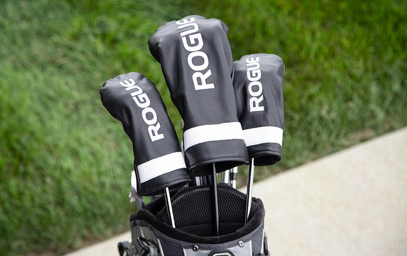 Cover gậy golf mang tới nhiều công dụng tuyệt vời, giúp golfer an tâm khi di chuyển