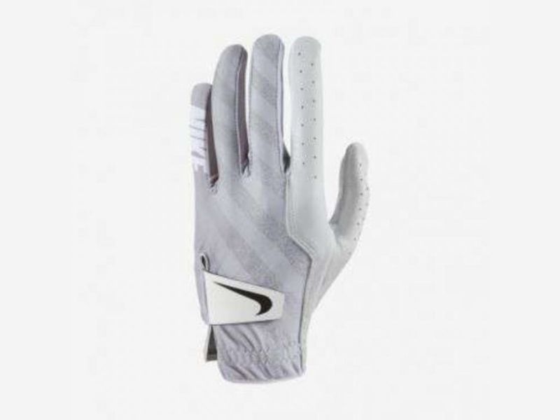 Găng tay Nike Tech Glove Reg Left Hand là phụ kiện giúp bảo vệ đôi tay cho golfer