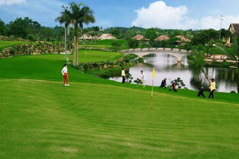 Sân golf Asean Resort sở hữu thiết kế ấn tượng
