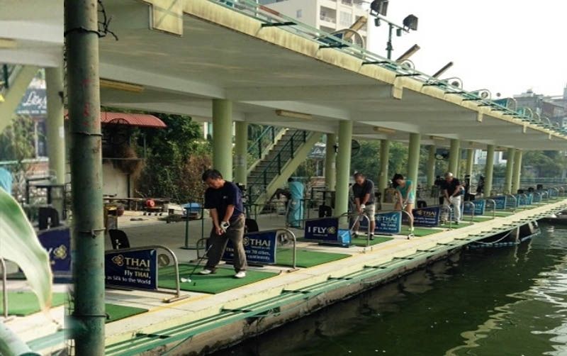 Sân tập golf Hồ Tây trong khách sạn Hà Nội Club
