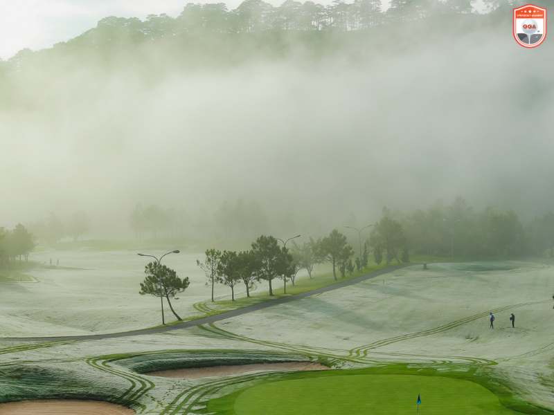 sân golf SAM Tuyen Lam Golf Club