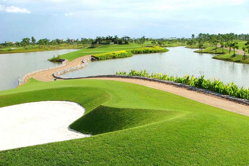 Sân tập golf Minh Trí được thiết kế với tính thử thách rất cao