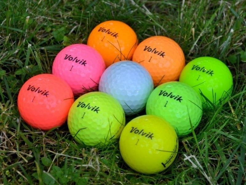 Bóng Volvik nhiều màu sắc được sử dụng trong các giải đấu chuyên nghiệp