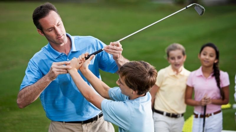 Hỏi ý kiến chuyên gia khi mua gậy golf đã qua sử dụng cho trẻ em