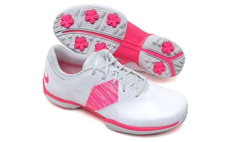 Giày golf Nike Delight V có thiết kế trẻ trung, năng động
