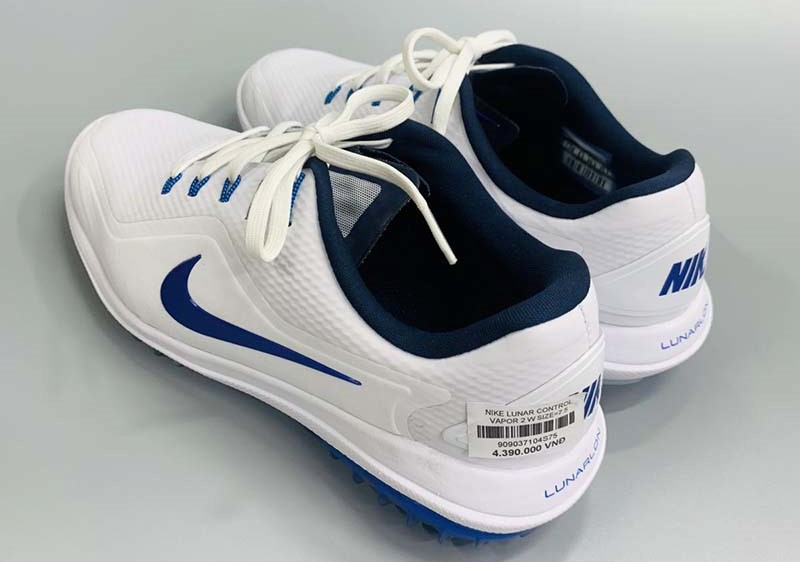 Giày golf Nike Men Lunar Control 2W sở hữu ưu điểm về cả thiết kế và chất liệu