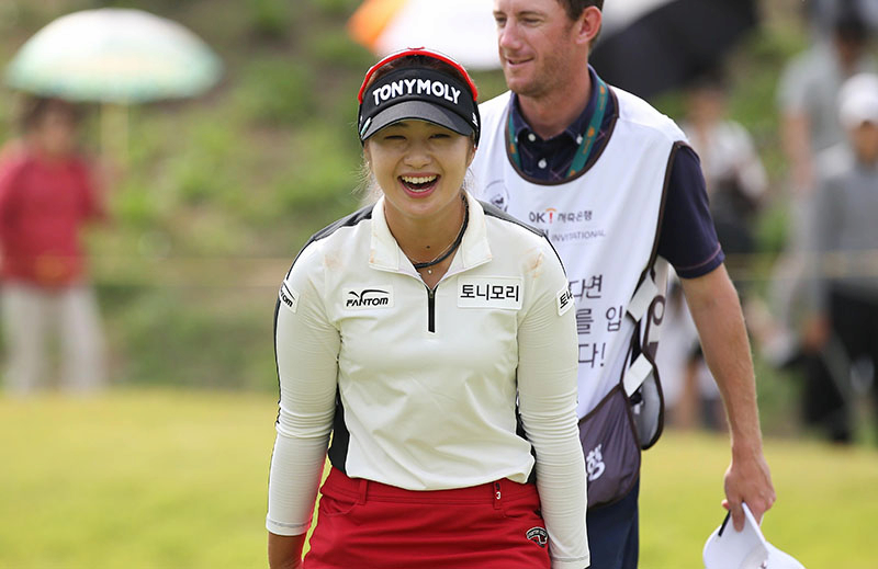 Các hãng thời trang golf Hàn Quốc cho ra mắt nhiều sản phẩm khác nhau