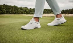 Giày golf Ecco nam có thiết kế vừa vặn với bàn chân của golfer