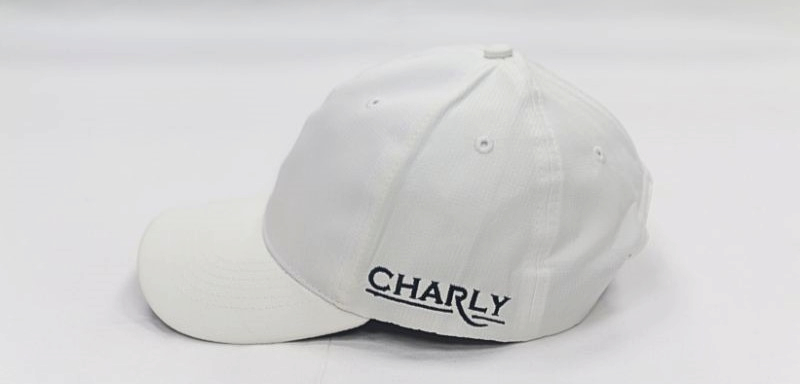 Mũ golf Charly có thiết kế tinh tế, tỉ mỉ đến từng chi tiết