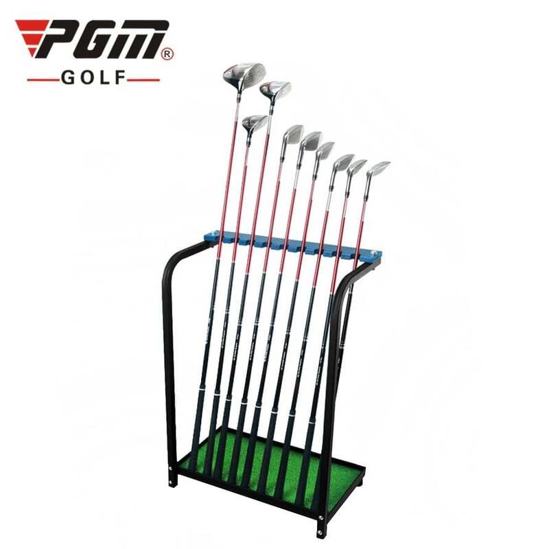 Giá để gậy golf có trọng lượng nhẹ nên rất dễ di chuyển