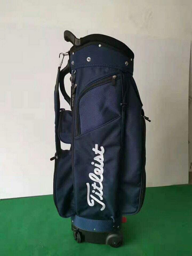 Túi đựng gậy golf vải dù Titleist có thiết kế hiện đại, sang trọng