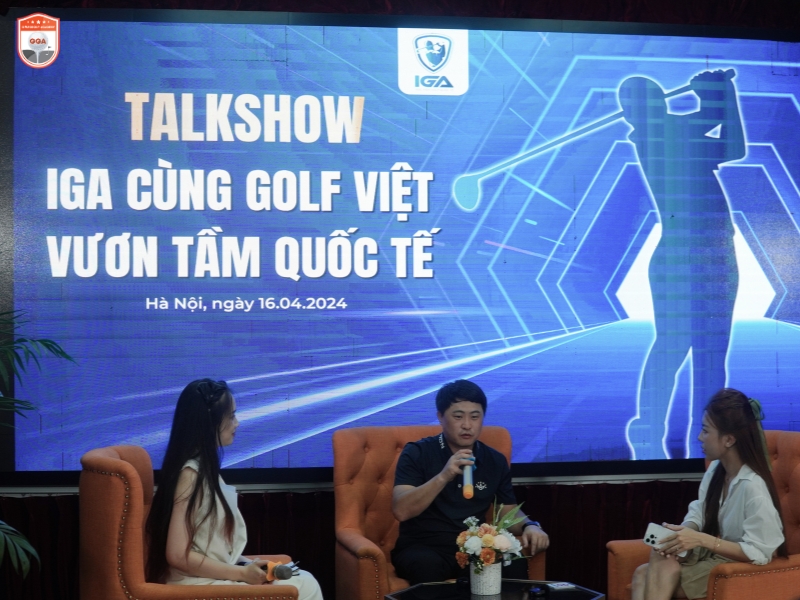 HLV Lee Kyu Han chia sẻ trong tọa đàm IGA cùng golf Việt vươn tầm