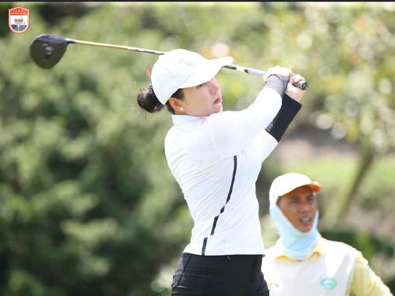 Golfer Trang Jenny luôn nghiêm túc và nỗ lực trên sân