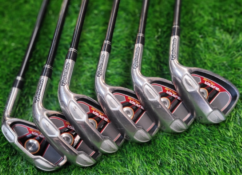 TaylorMade Burner được tích hợp nhiều công nghệ hiện đại