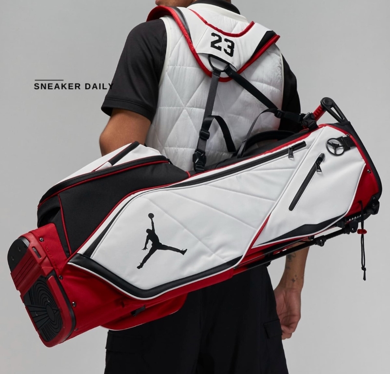 Túi đựng gậy golf Jordan Fadeaway sở hữu thiết kế lấy cảm hứng từ đôi giày Jordan trứ danh